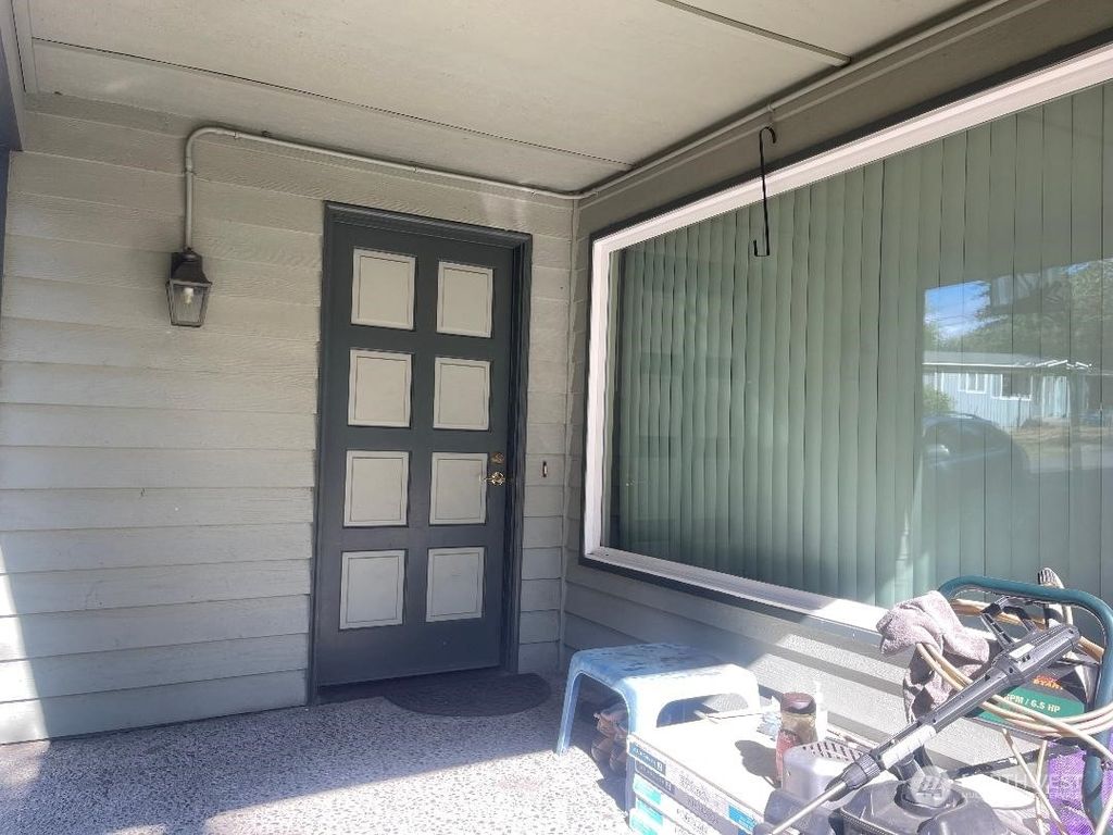 Photo of 5129 S 173rd Lane, SeaTac, WA 98188 (MLS # 2000221)