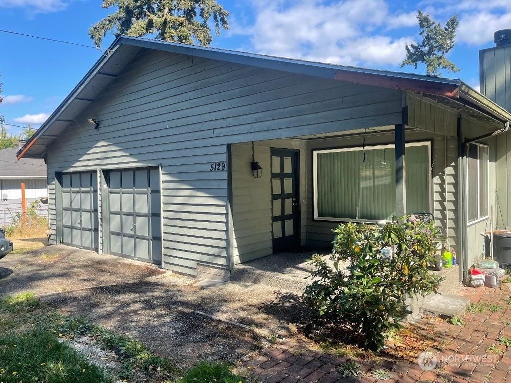 Photo of 5129 S 173rd Lane, SeaTac, WA 98188 (MLS # 2000221)