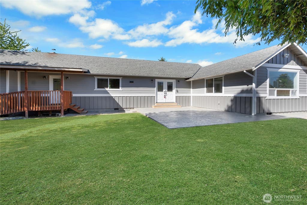 Photo of 26318 SE 428th Street, Enumclaw, WA 98022 (MLS # 2568570)