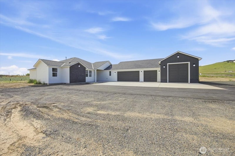 29183 Mammoth Dr