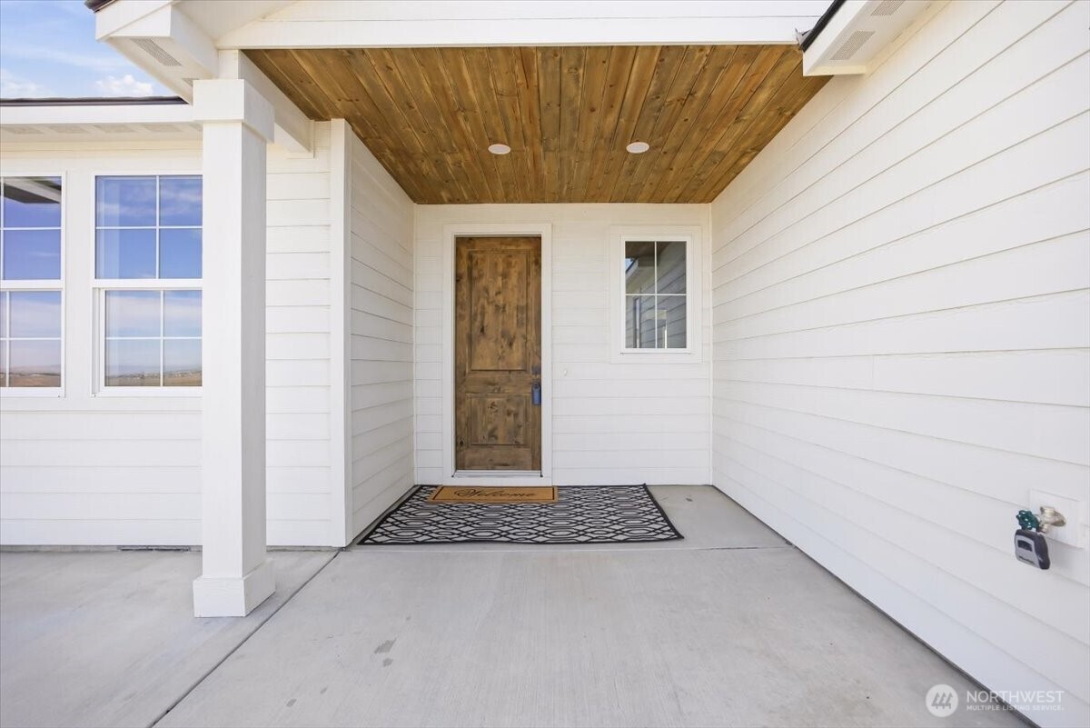 Kennewick, Washington, 99338, United States, 4 Bedrooms Bedrooms, ,3 BathroomsBathrooms,Residential,Active,1996297