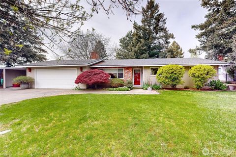 Photo of 1922 Leonard Drive, Walla Walla, WA 99362 (MLS # 2510203)