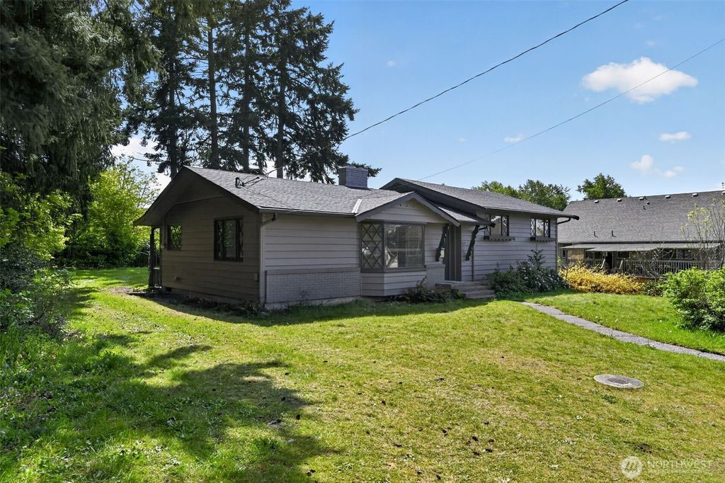 Photo of 618 E 49th Street, Tacoma, WA 98404 (MLS # 2517218)