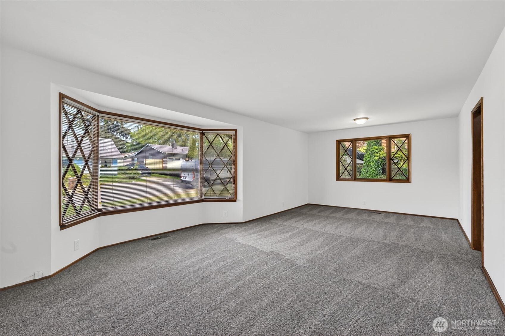 618 E 49th Street