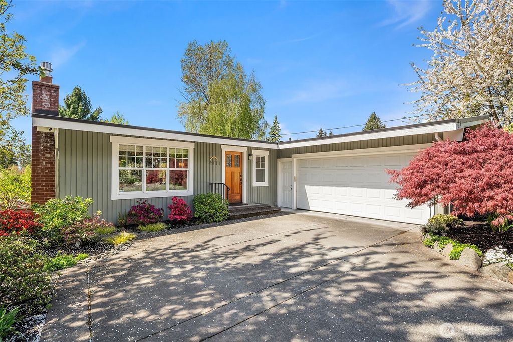Photo of 4711 110th Avenue NE, Kirkland, WA 98033 (MLS # 2394806)