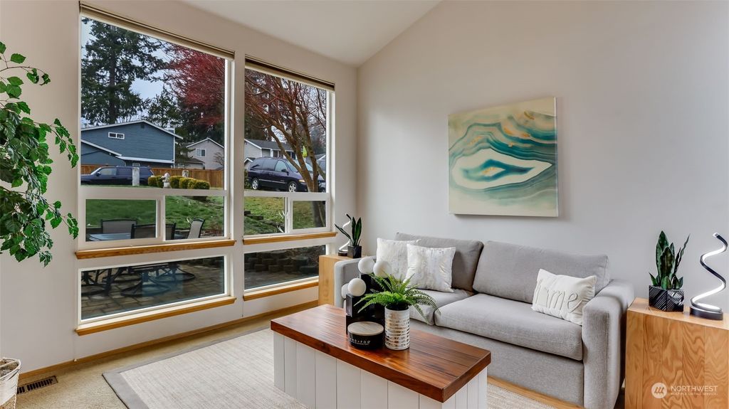 Photo of 17926 158th Place SE, Renton, WA 98058 (MLS # 2319221)