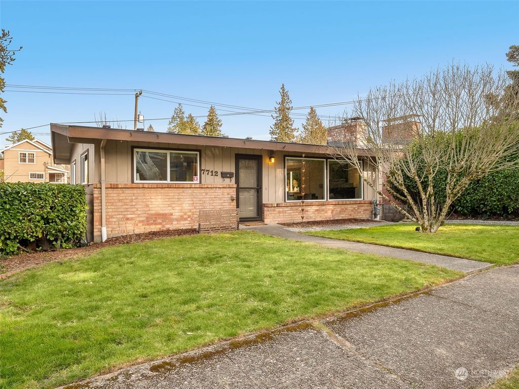 Photo of 7712 18th Avenue SW, Seattle, WA 98106 (MLS # 2043401)