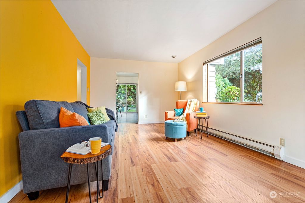 Photo of 112 N 105th Street, Seattle, WA 98133 (MLS # 2177967)