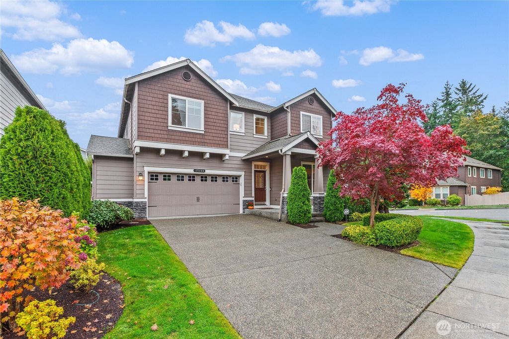 Photo of 17133 7th Place W, Lynnwood, WA 98037 (MLS # 2442527)