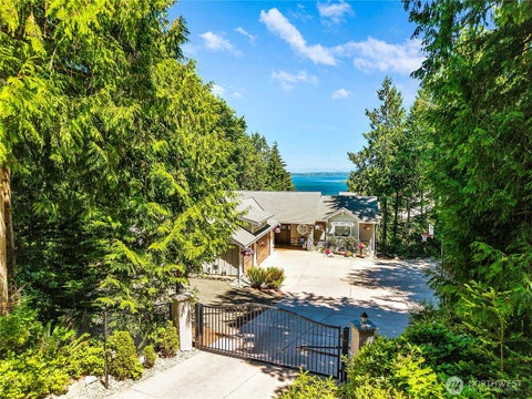 Photo of 1103 Puget Drive E, Port Orchard, WA 98366 (MLS # 2544893)