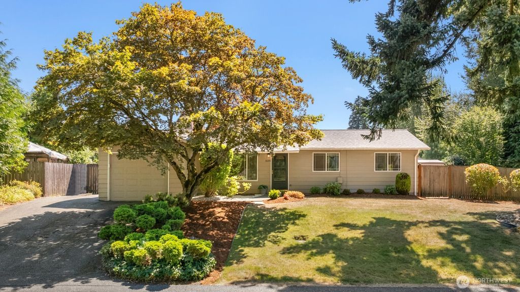 Photo of 1604 153rd Street SW, Lynnwood, WA 98087 (MLS # 2420967)