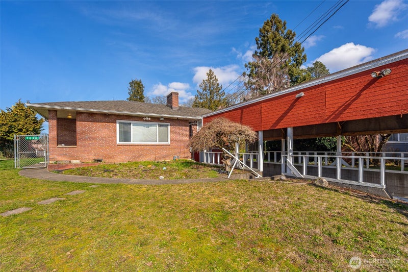 1428 SW Grandview Avenue