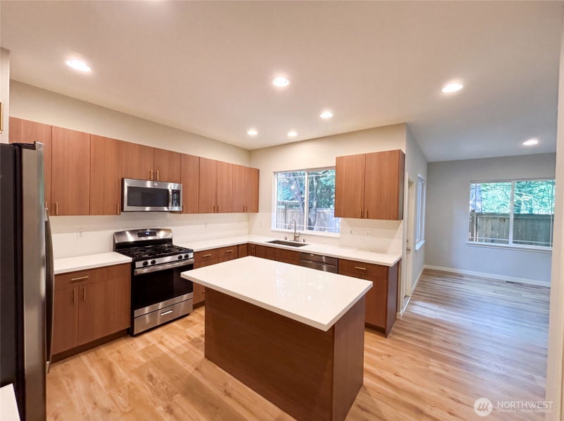 10769 221st Lane NE 18