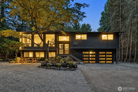 Photo of 22905 35th Avenue SE, Bothell, WA 98021 (MLS # 2572724)