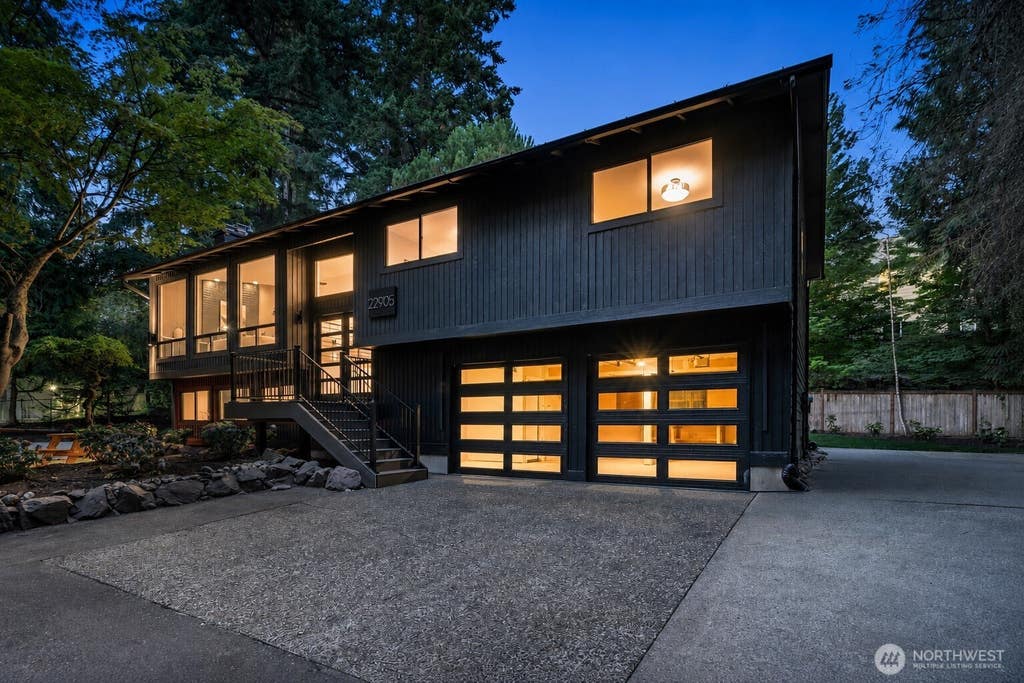 Photo of 22905 35th Avenue SE, Bothell, WA 98021 (MLS # 2572724)