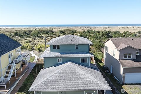 Photo of 27 Ocean Lane, Copalis Beach, WA 98535 (MLS # 2503737)