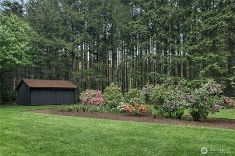 Photo of 15019 119th Avenue SW, Vashon, WA 98070 (MLS # 2489971)