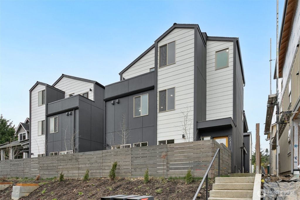 Photo of 5041 25th Avenue SW, Seattle, WA 98106 (MLS # 2340450)