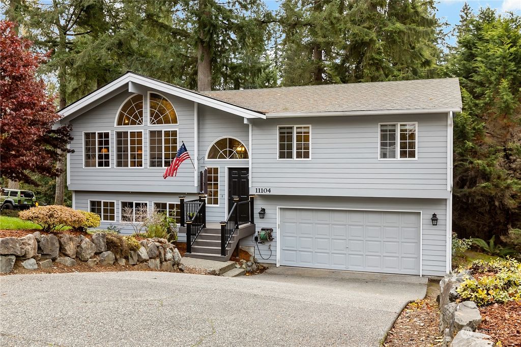 Photo of 11104 27th Drive SE, Lake Stevens, WA 98258 (MLS # 2016506)