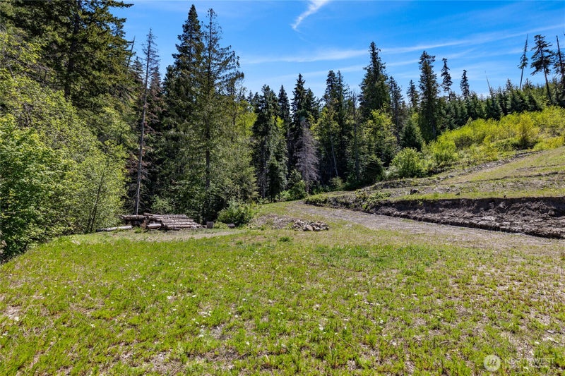 2000 Rocky Mountain Way