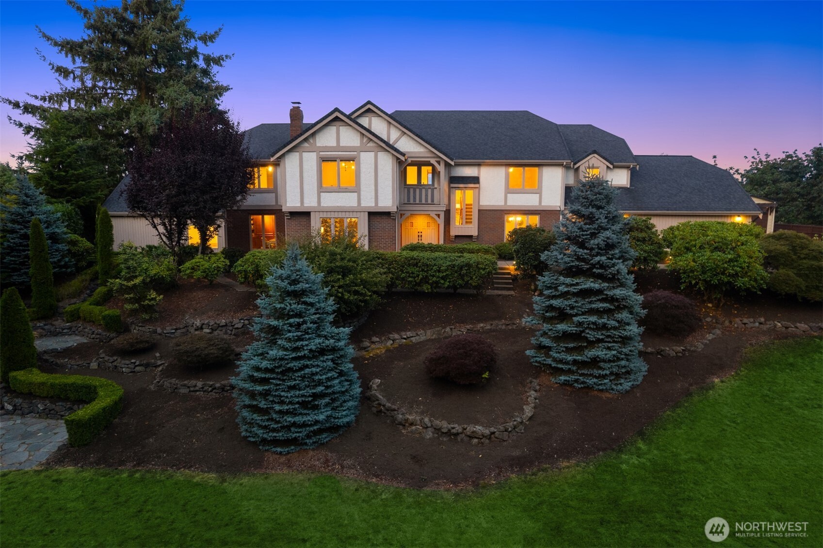 412 Hi Crest Drive