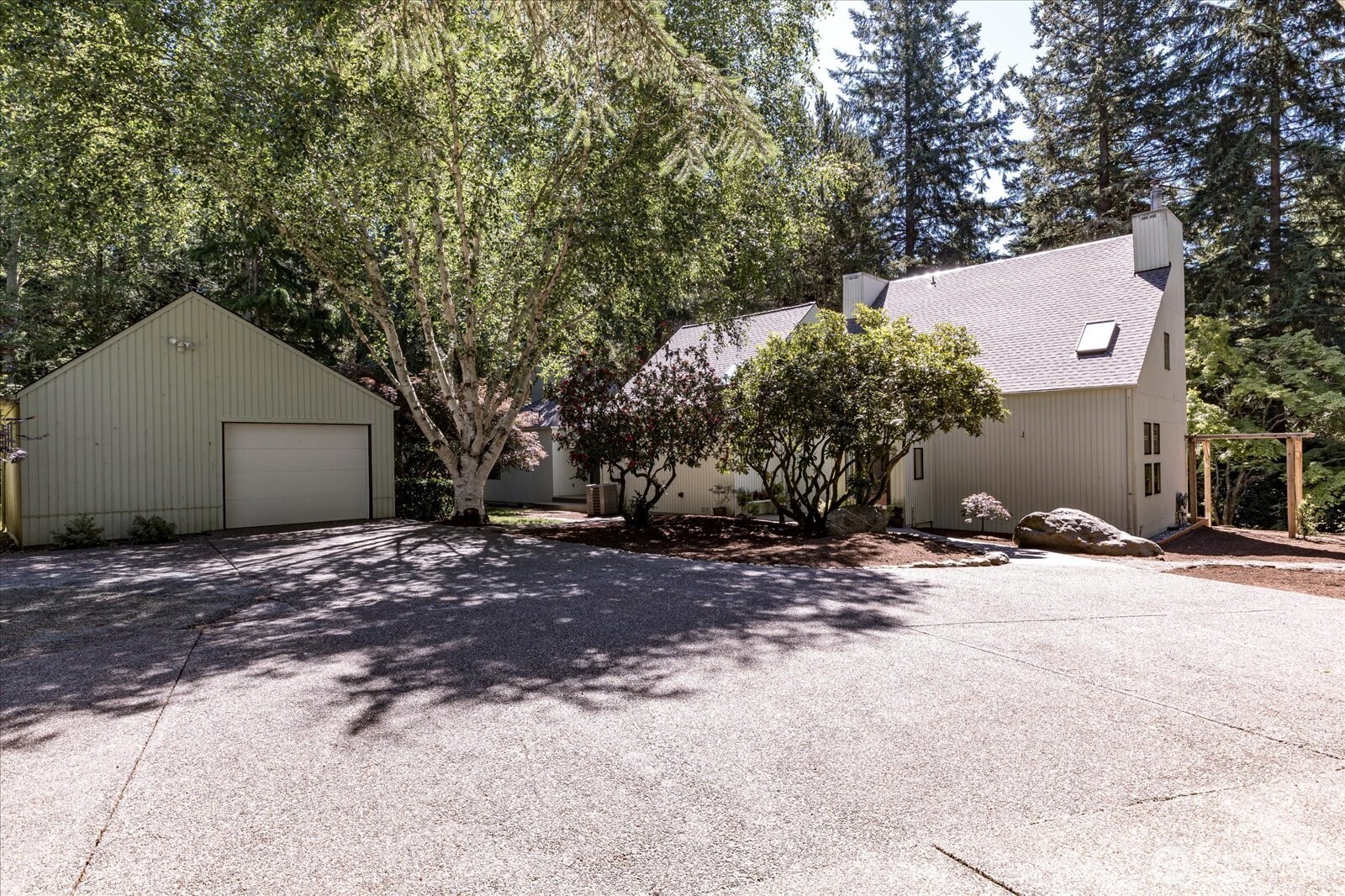 1176 Tarragon Place