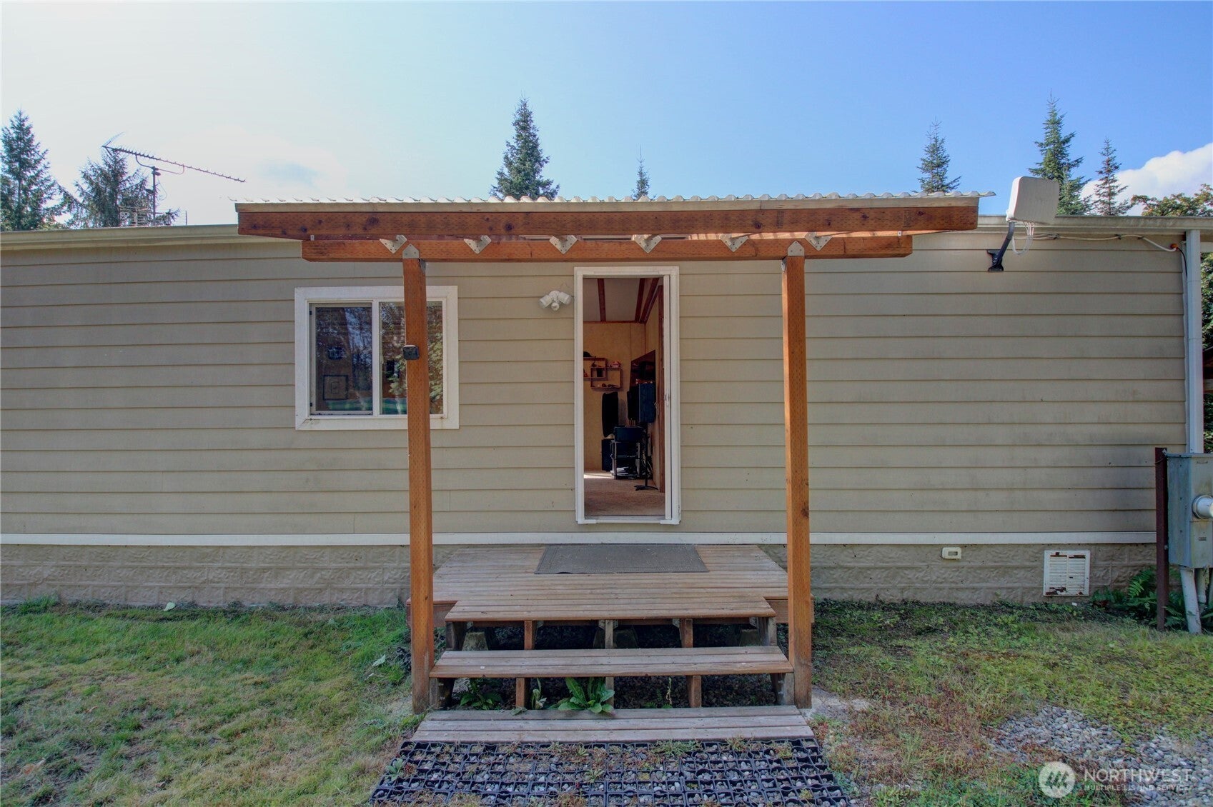 18025 Cedar Ponds Road