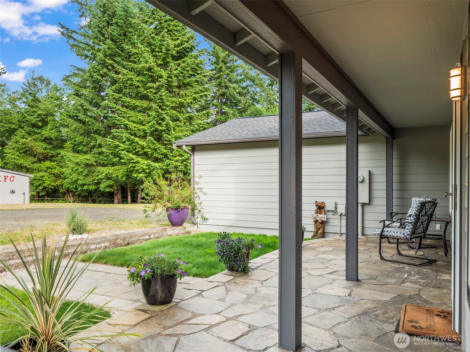 101 E Carols Place