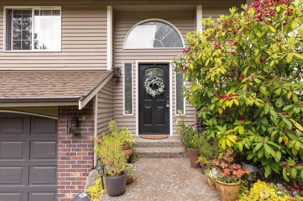 Photo of 2415 E Cedar Hills Drive, Mount Vernon, WA 98274 (MLS # 2533714)