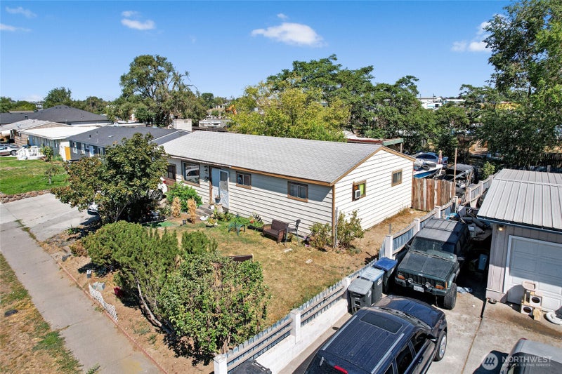 1435 W Sunset Drive