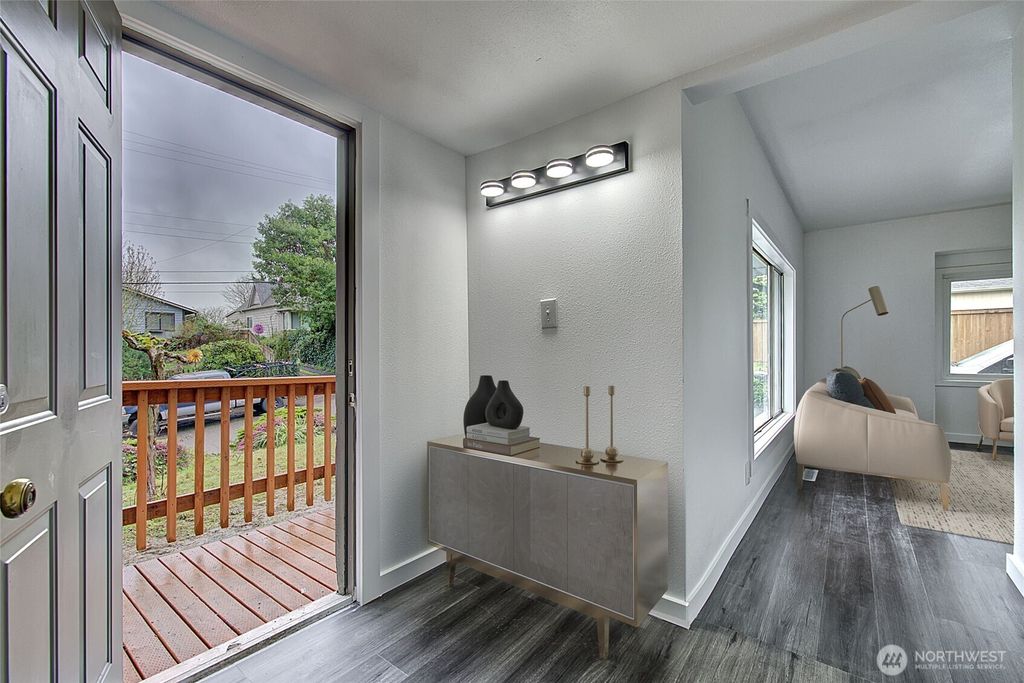 Photo of 13715 45th Avenue S, Tukwila, WA 98168 (MLS # 2495207)