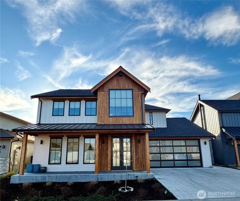 Photo of 208 Pebblebrook Drive, Lynden, WA 98264 (MLS # 2451468)