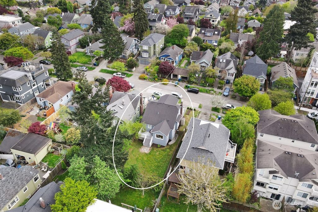 Photo of 342 NW 76th Street, Seattle, WA 98117 (MLS # 2512550)