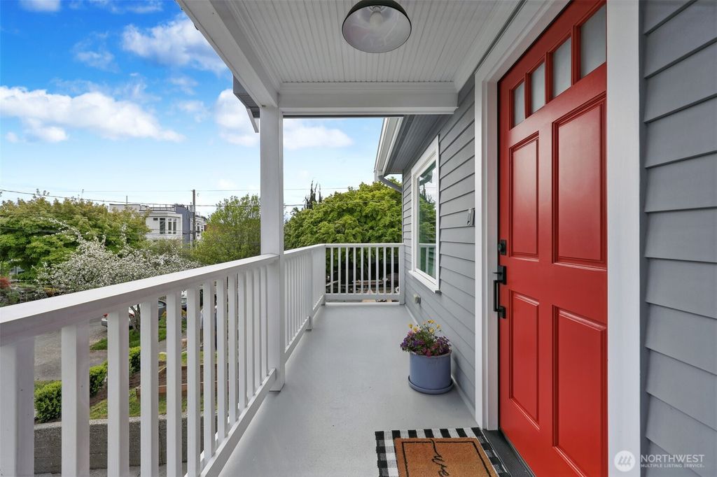 Photo of 342 NW 76th Street, Seattle, WA 98117 (MLS # 2512550)