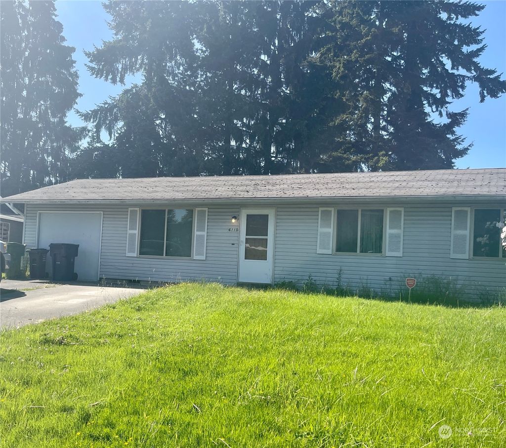 Photo of 6115 59th Street NE, Marysville, WA 98270 (MLS # 2153098)