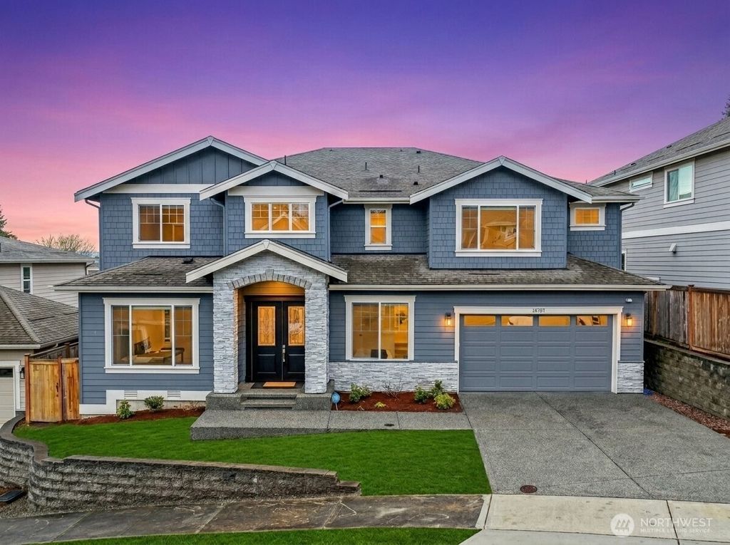 Photo of 13707 NE 133rd Place, Kirkland, WA 98034 (MLS # 2493938)