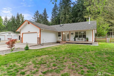 Photo of 11621 Devin Lane SE, Yelm, WA 98597 (MLS # 2502791)