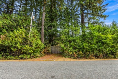 Photo of 8290 Golden Valley Boulevard, Maple Falls, WA 98266 (MLS # 2593627)