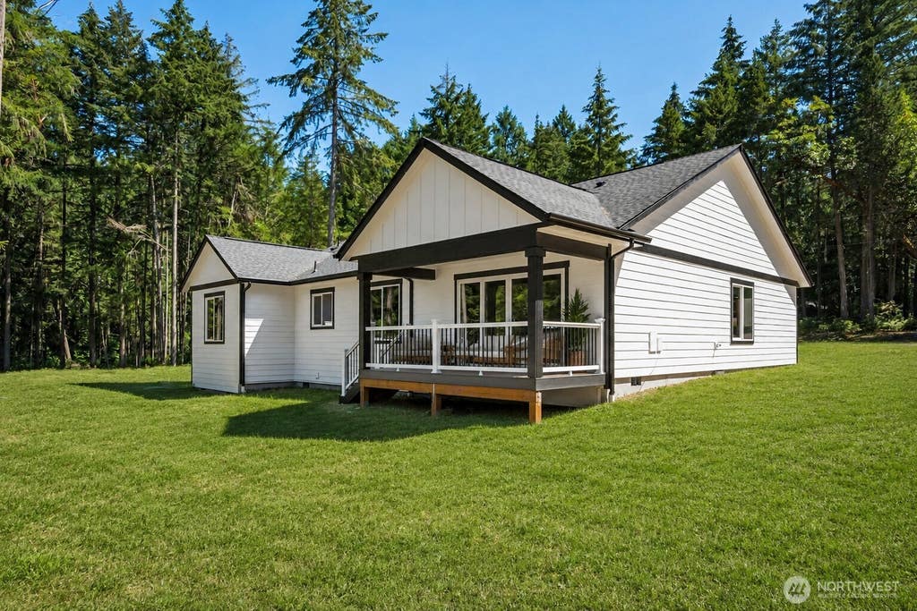 Photo of 8918 127th Avenue Ct, Anderson Island, WA 98303 (MLS # 2567897)