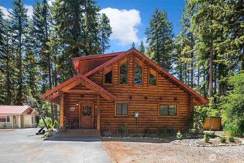 Photo of 1141 Oakmont Drive, Cle Elum, WA 98922 (MLS # 2543429)