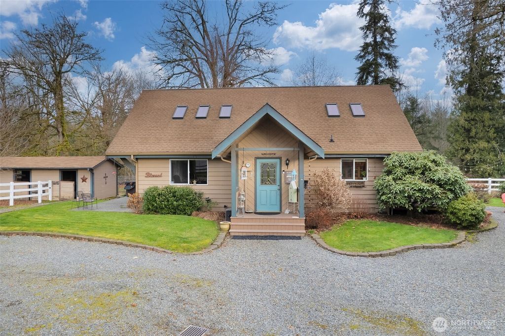 Photo of 34810 257th Avenue SE, Black Diamond, WA 98010 (MLS # 2472100)