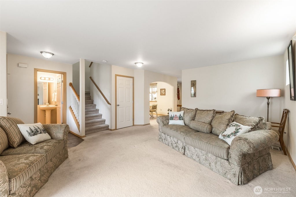 Photo of 18311 96th Avenue E, Puyallup, WA 98375 (MLS # 2580626)