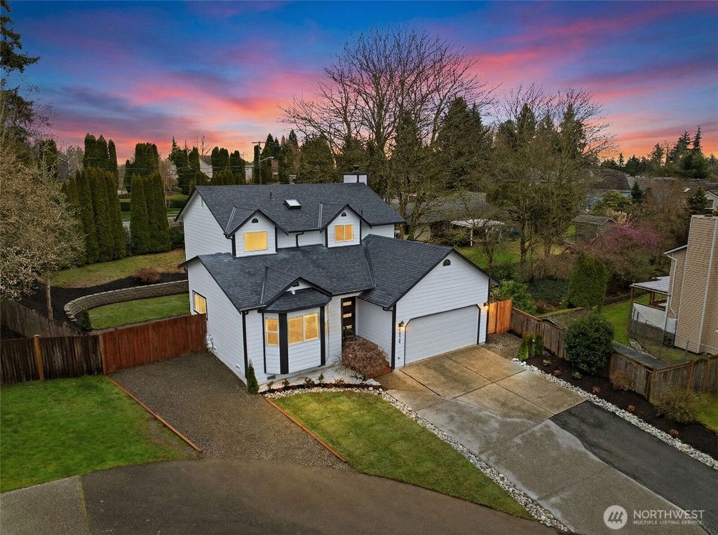 Photo of 8828 NE 152nd Street, Kenmore, WA 98028 (MLS # 2519942)