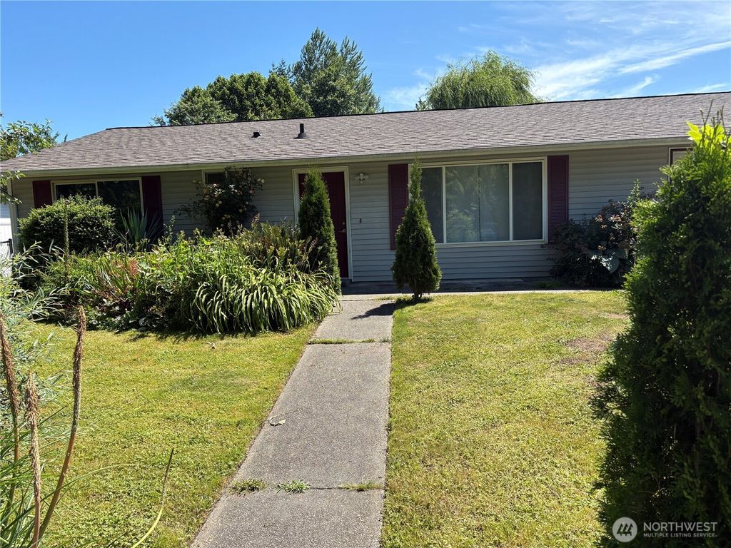 Photo of 114 Alder Lane N, Pacific, WA 98047 (MLS # 2380160)