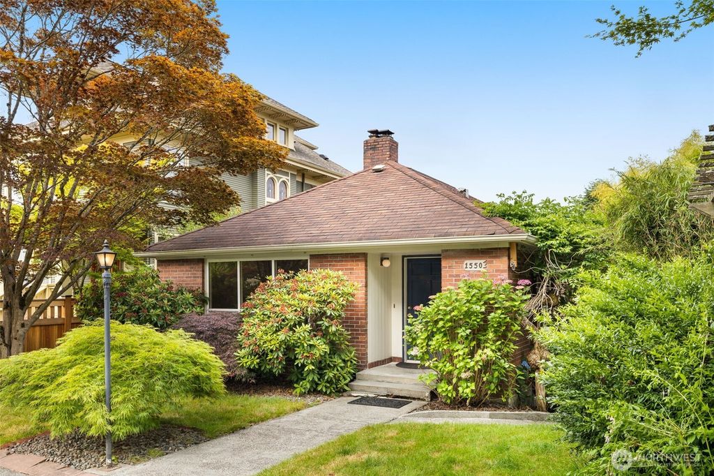 Photo of 1550 16th Avenue E, Seattle, WA 98112 (MLS # 2398364)