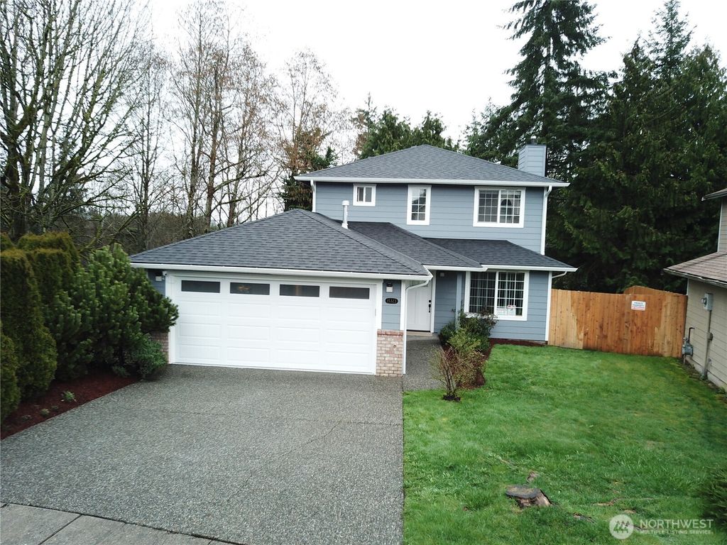 Photo of 15323 31 Avenue W, Lynnwood, WA 98087 (MLS # 2494680)