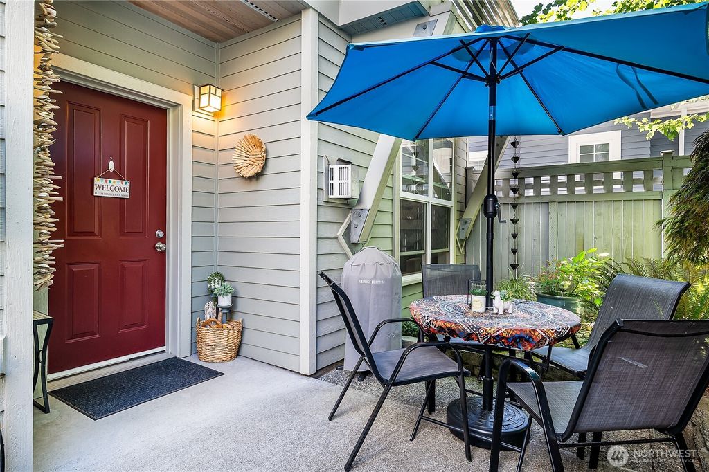 Photo of 5953 California Avenue SW #1-A, Seattle, WA 98126 (MLS # 2419699)