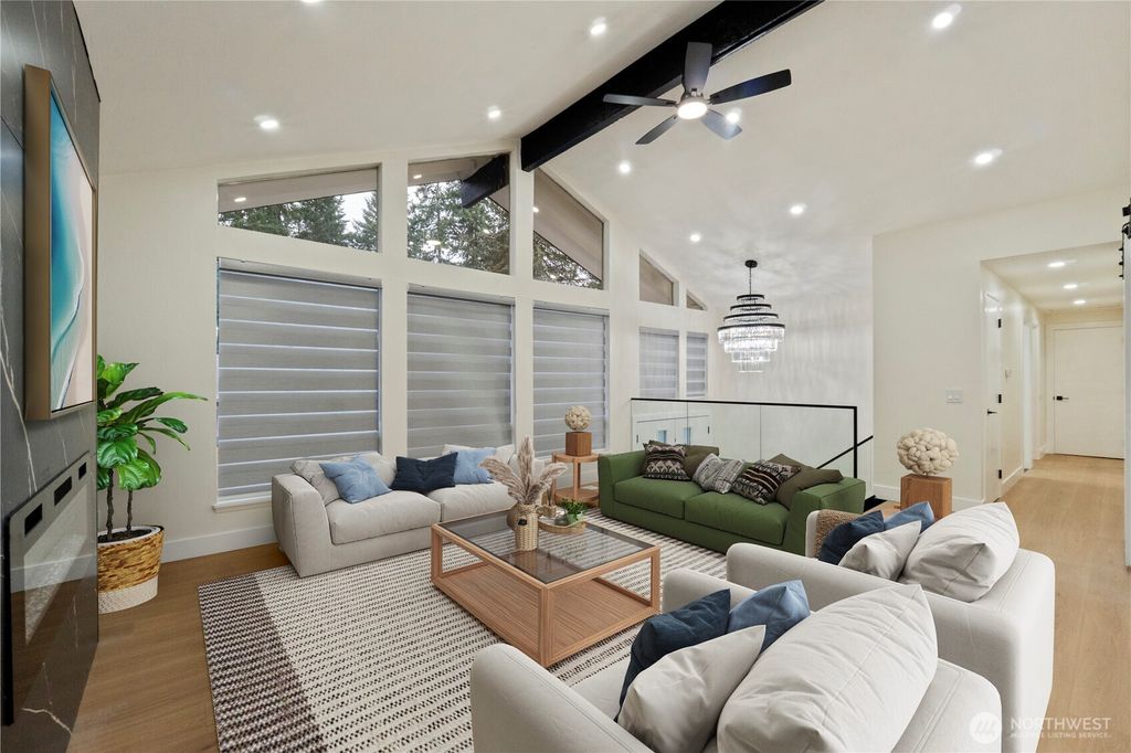 Photo of 10518 165th Place NE, Redmond, WA 98052 (MLS # 2465742)