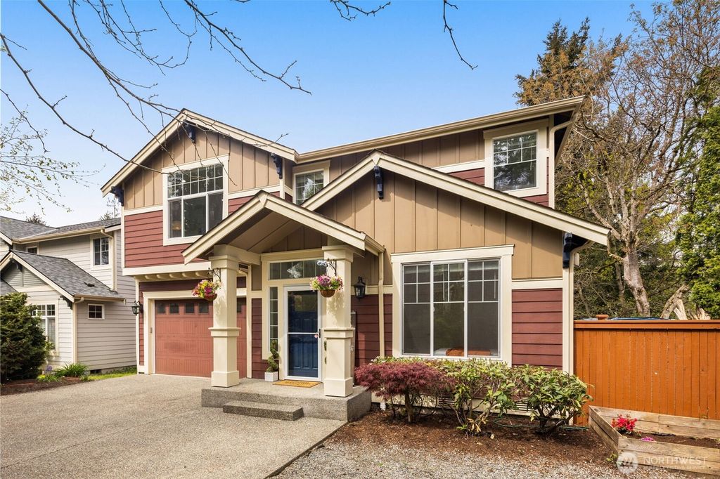 Photo of 7614 NE 169th Lane, Kenmore, WA 98028 (MLS # 2510134)