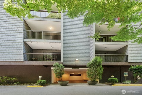 Photo of 6479 E 137th Avenue NE #365, Redmond, WA 98052 (MLS # 2568242)